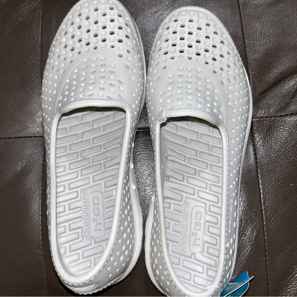 NWOT  Skechers h2go vents Women's grey Rubber  Loafers Slip On Water Shoes sz  6
